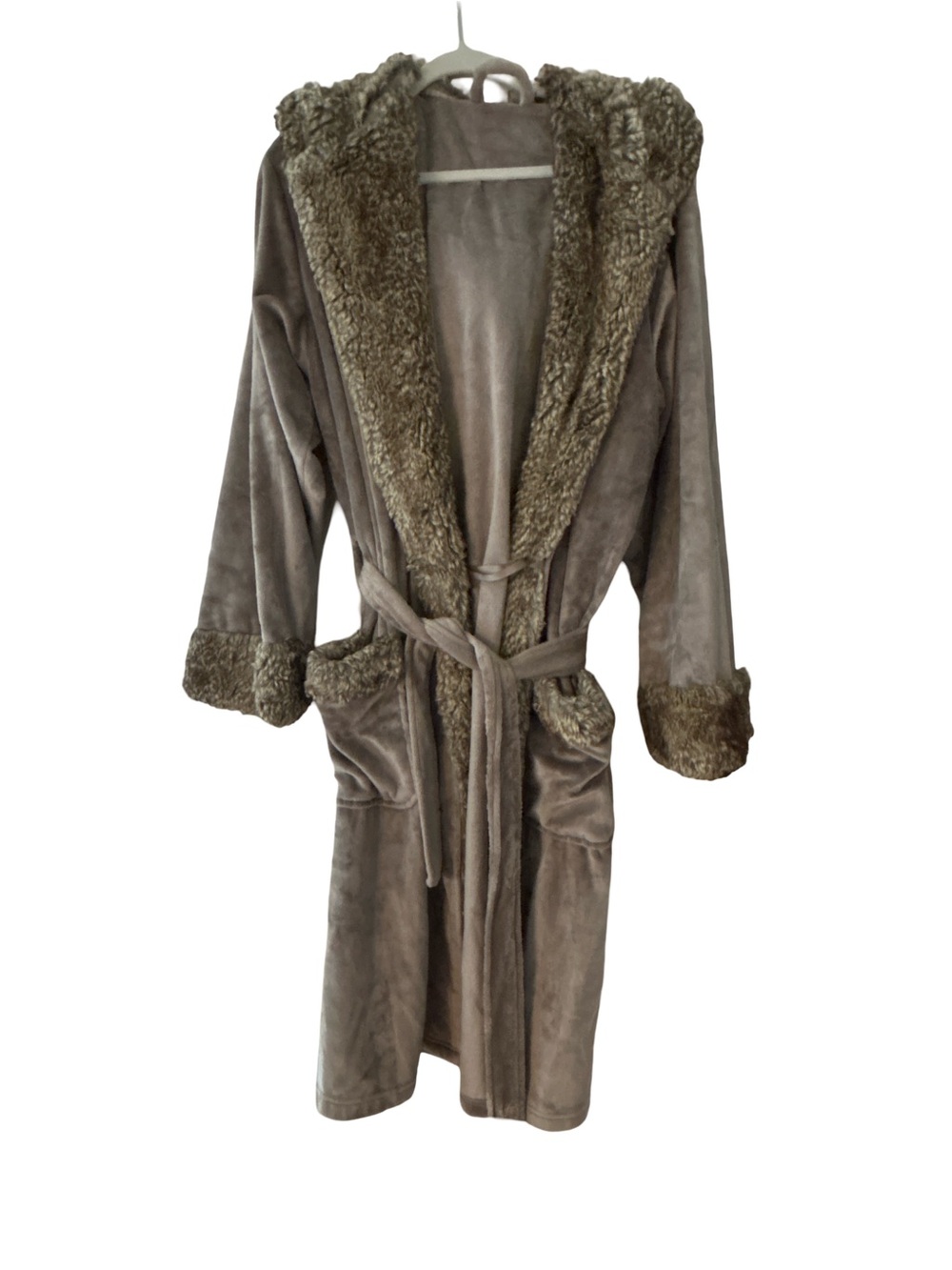 Pottery Barn Cozy Plush Faux Fur Trim Hooded Robe Taupe Loungewear Cottagecore